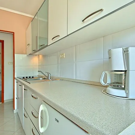 公寓 Nika1 Mit Pool Und Whirlpool 400 By Interhome